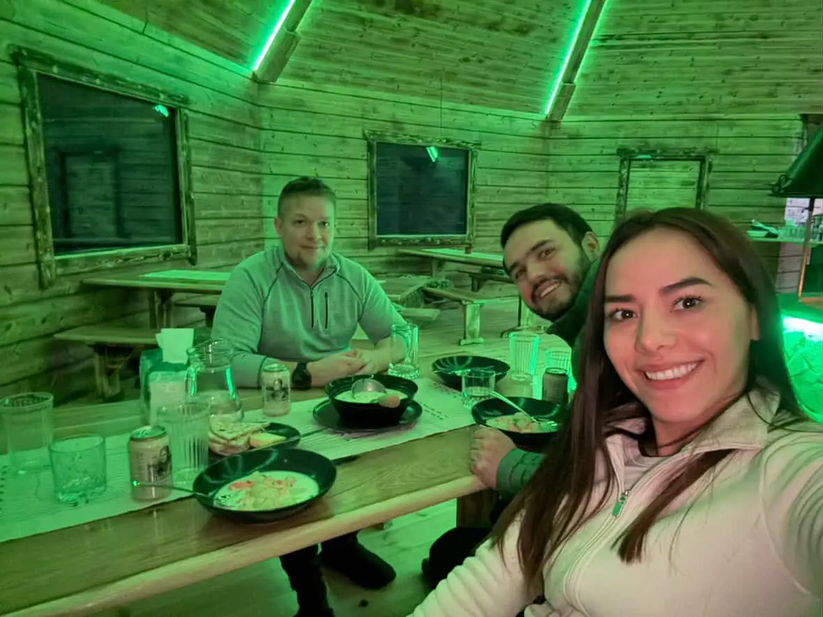 BDF86B7E-71E8-40B8-A695-E1A6DC8DE8FA